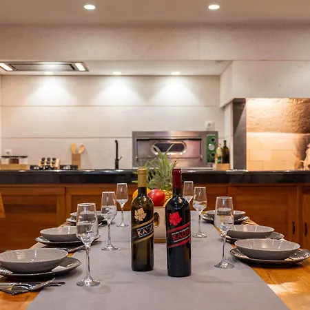 펜션 Vucko With Jacuzzi 마카르스카