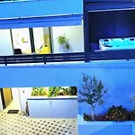 בית נופש Vucko With Jacuzzi מאקרסקה