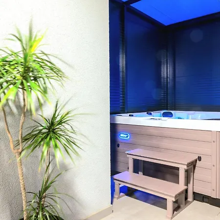 度假居 Vucko With Jacuzzi *
