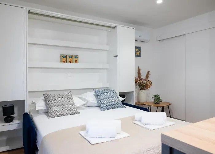 Vucko With Jacuzzi Makarska