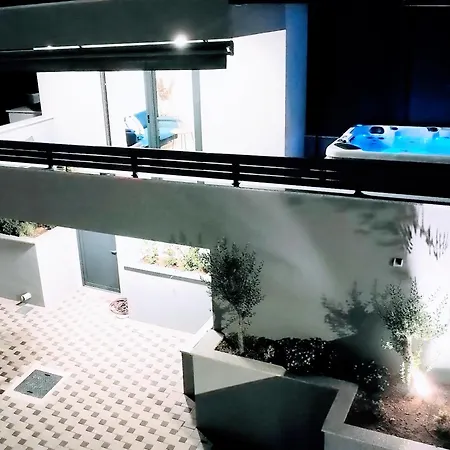 Holiday home Vucko With Jacuzzi *