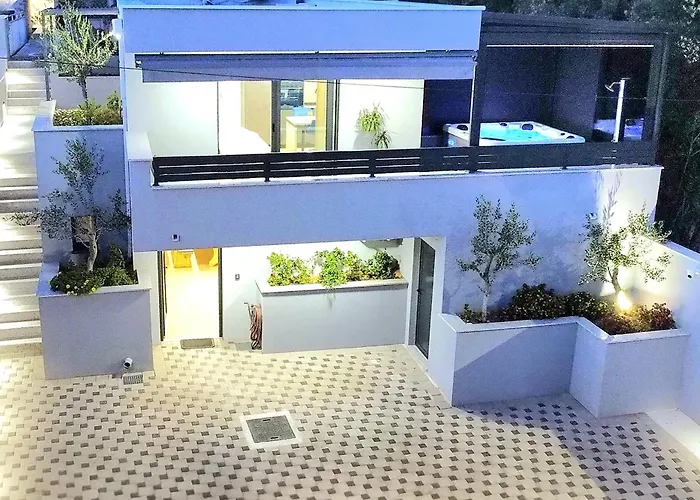 בית נופש Vucko With Jacuzzi *