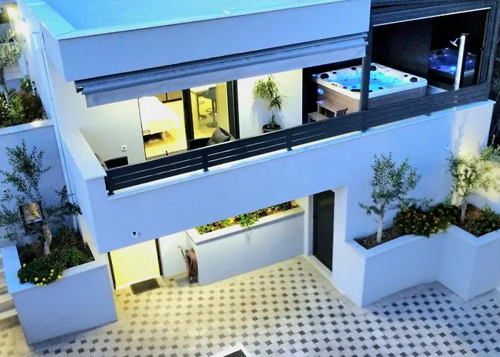 בית נופש Vucko With Jacuzzi